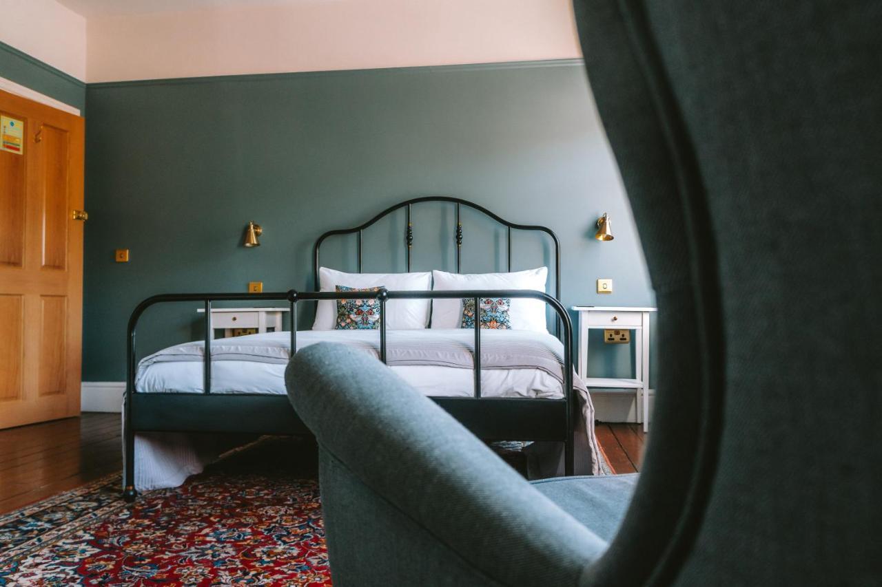 Riversdale House Bed & Breakfast Лланголлен Экстерьер фото